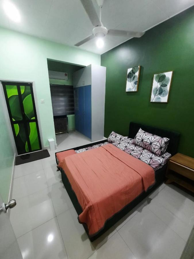 Homestay Dr. Z Klang Exterior photo