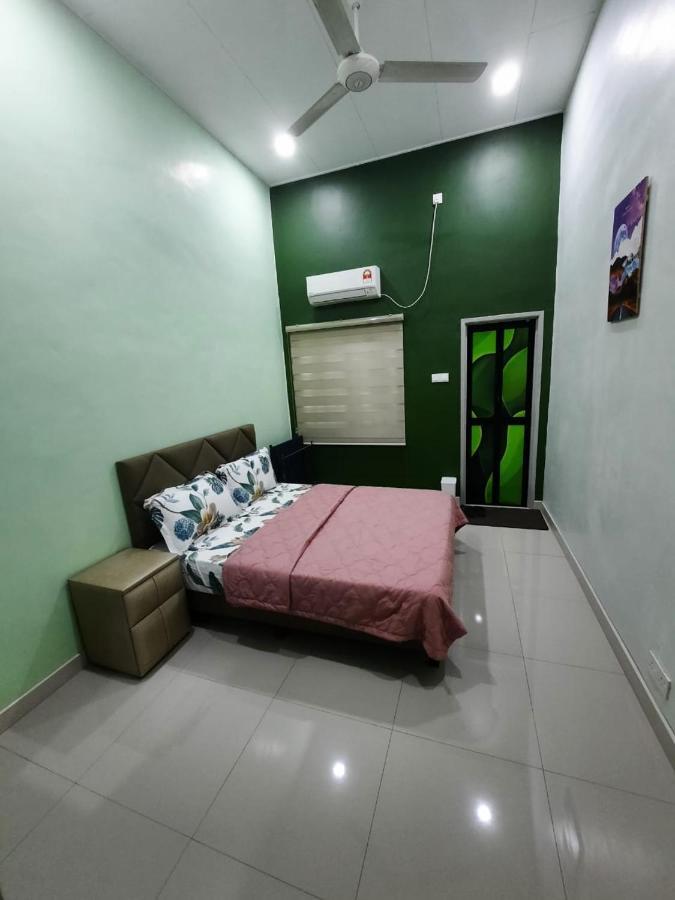 Homestay Dr. Z Klang Exterior photo